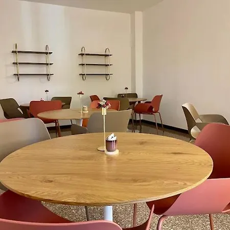 Casa Orlando 3* 摩德纳