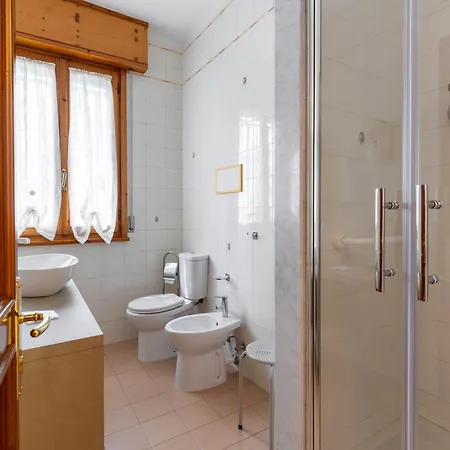 Casa Orlando 게스트하우스 3*